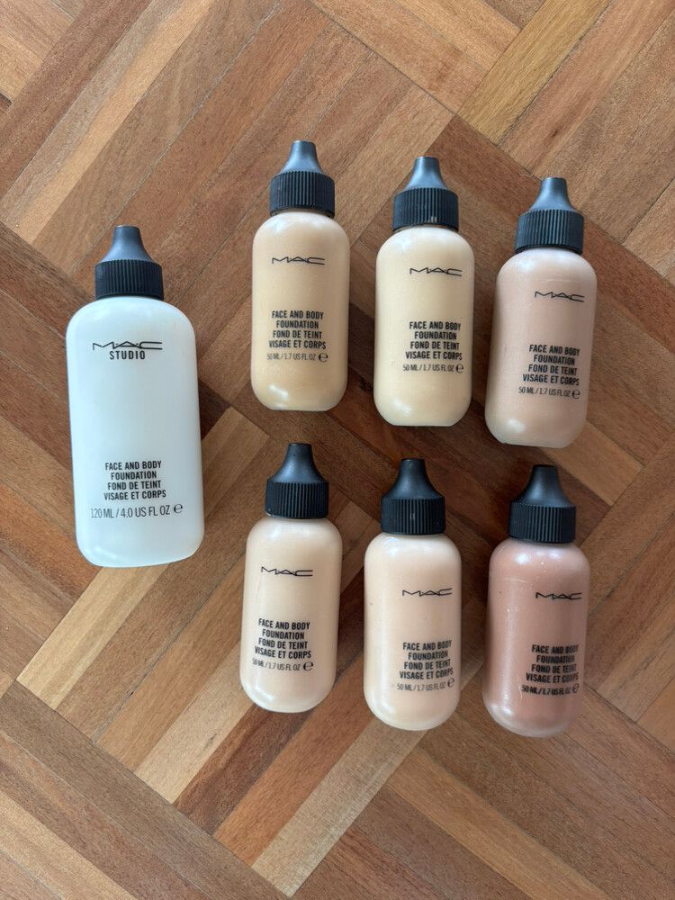 MAC Face & Body Foundation Set