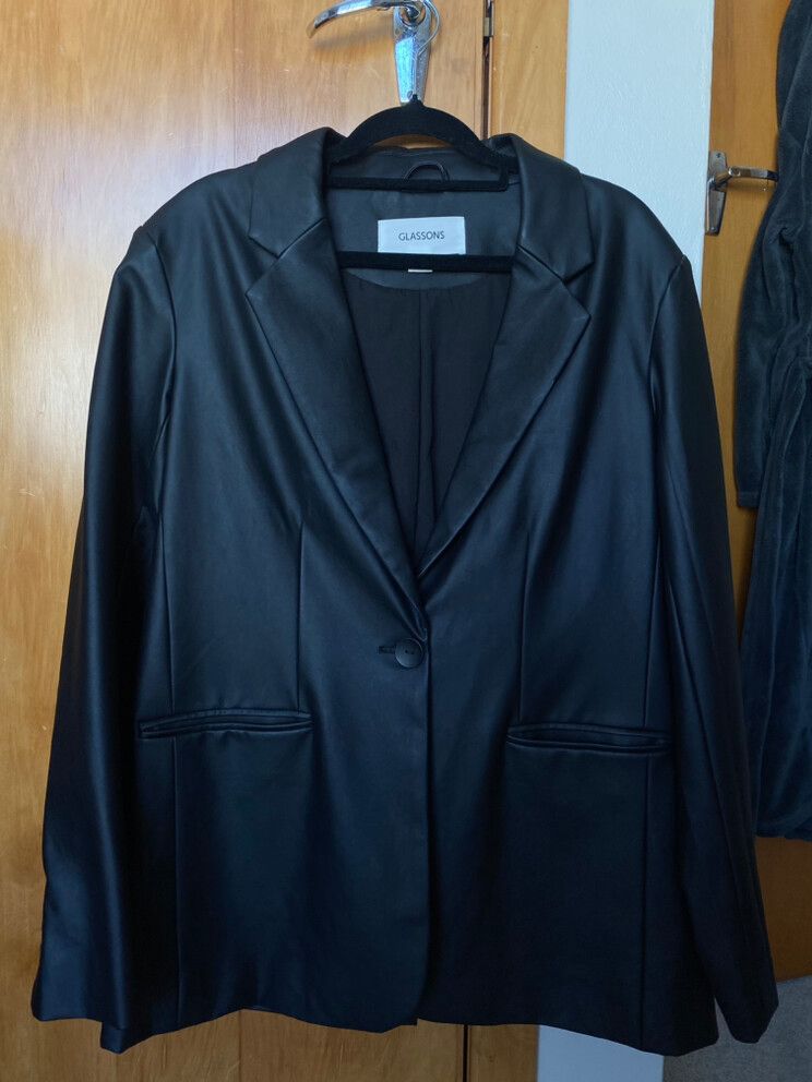 Glassons Black Blazer