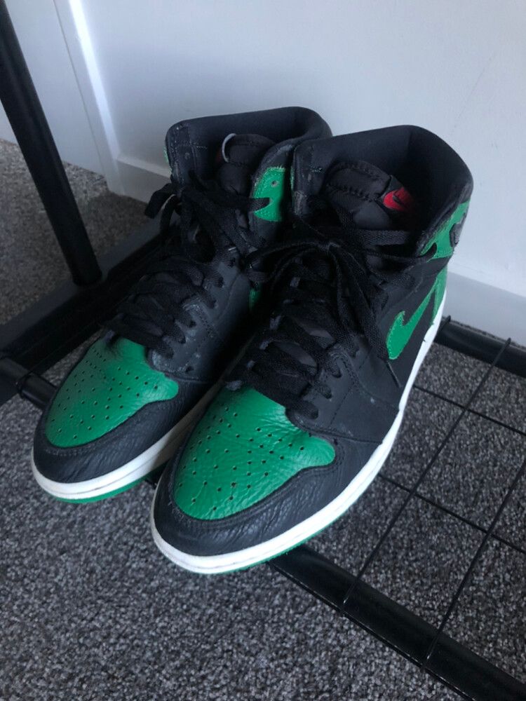 Beautiful 2020 Air Jordan 1 ‘Pine Green’ Sneakers
