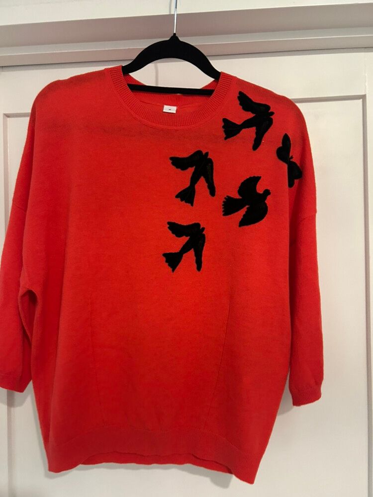 Red short sleeve knit