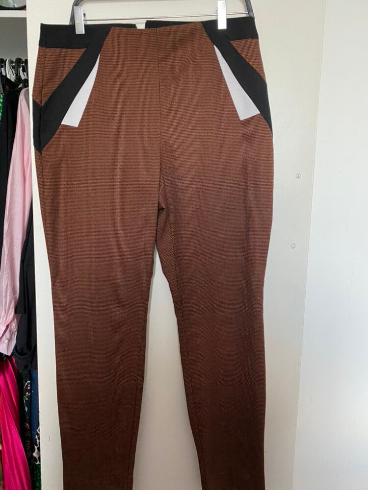 Cue Brown Houndstooth Pants
