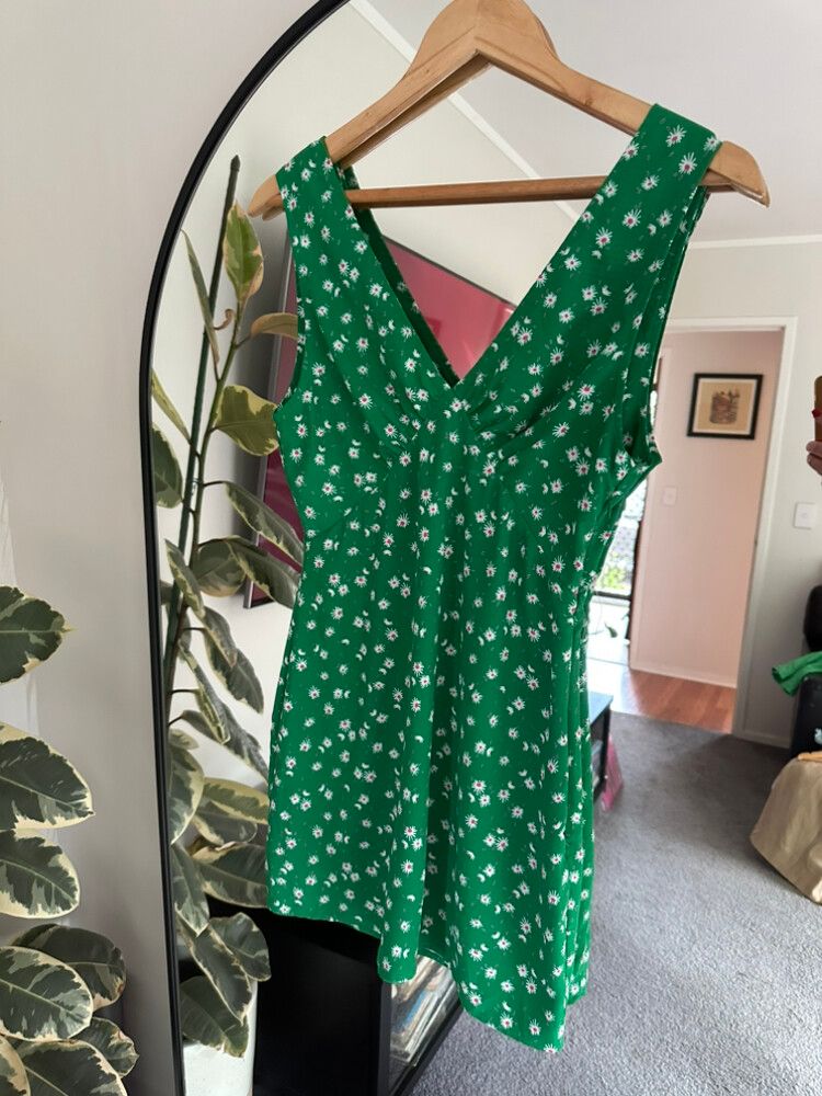 whyte valentyne green dress Whyte Valentine - Summer Fiesta