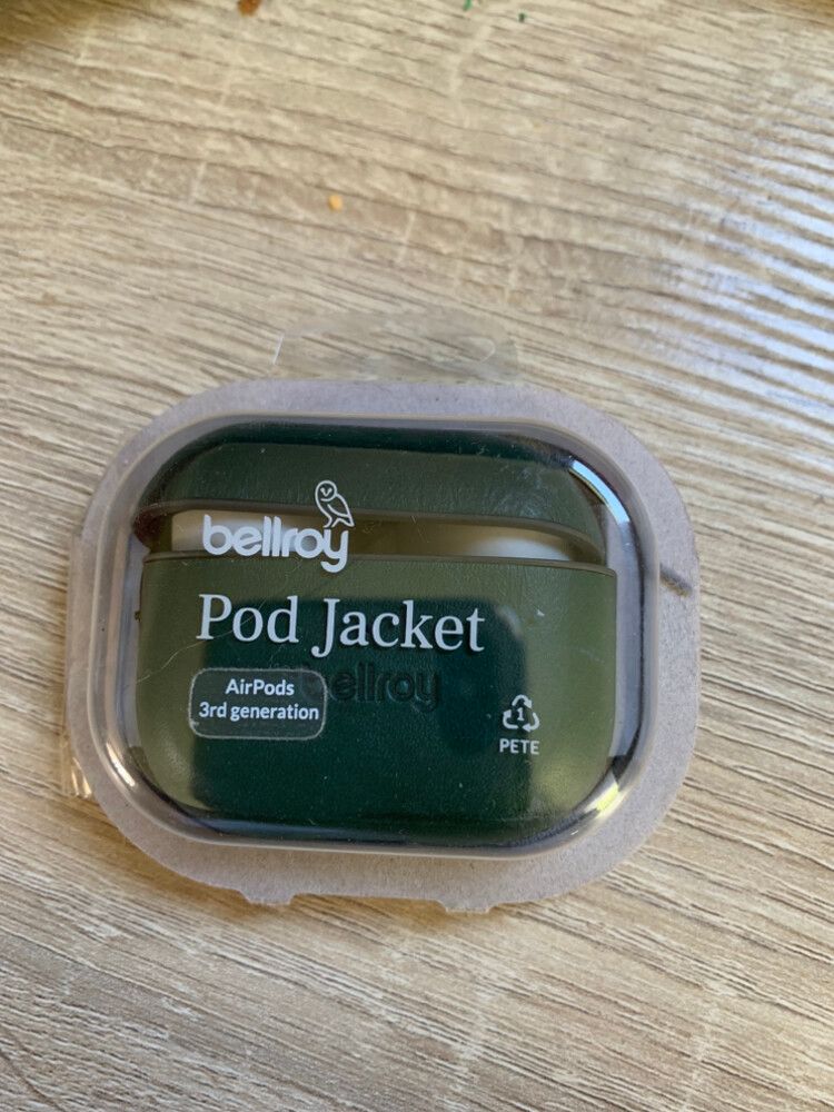 Bellroy Green AirPods 3rd Generation Pod Jacket