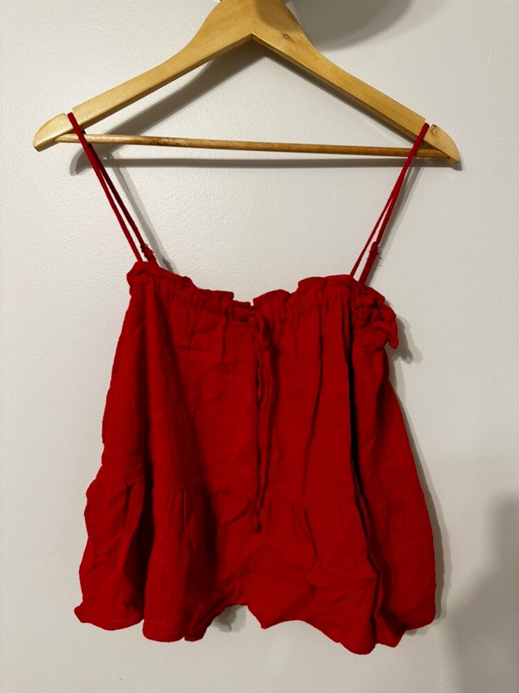 red flowy top