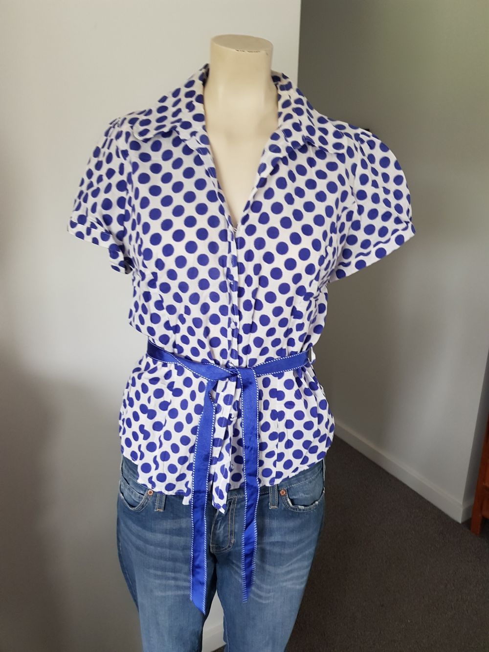 Mia Moda Women's White with Blue Polka Dot Blouse size 12