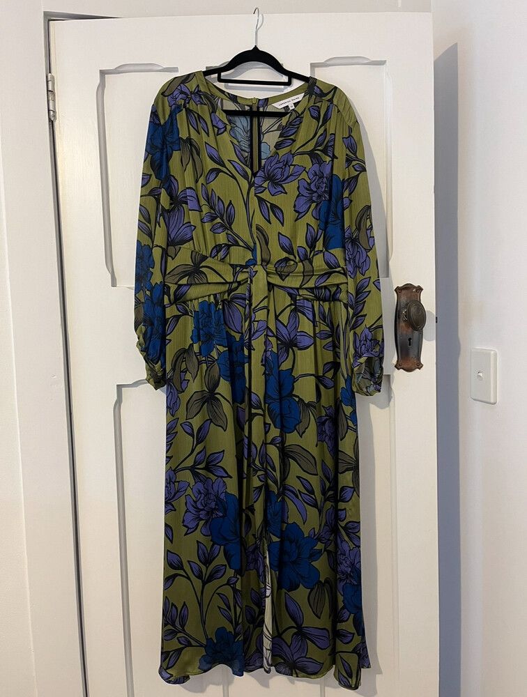 Veronika Maine - Veronika Maine Green Floral Dress on Designer Wardrobe
