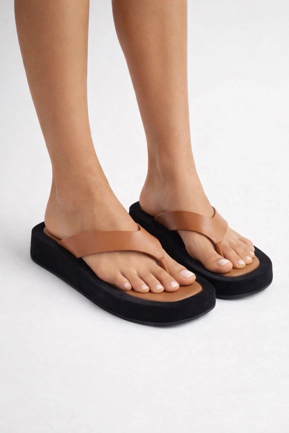 SHUBAR Sandals Chunky Thongs Flip Flops Tan Au 10 41 Leather Platform