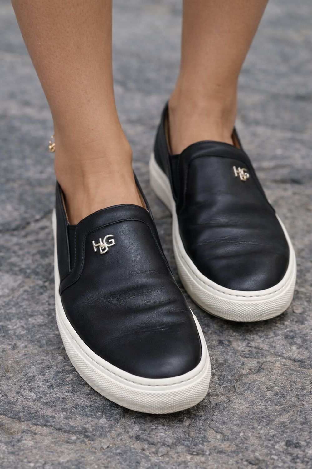 GIVENCHY Sneakers Black White Leather Slip On Au 8 - 9 39 / 40 Woman Hdg Designer Metal Logo