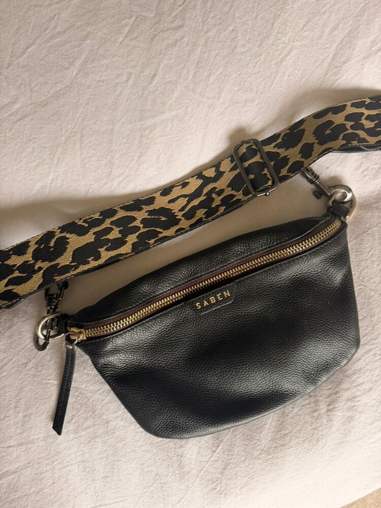 SABEN CROSSBODY/BELT BAG | BLACK w LEOPARD PRINT STRAP
