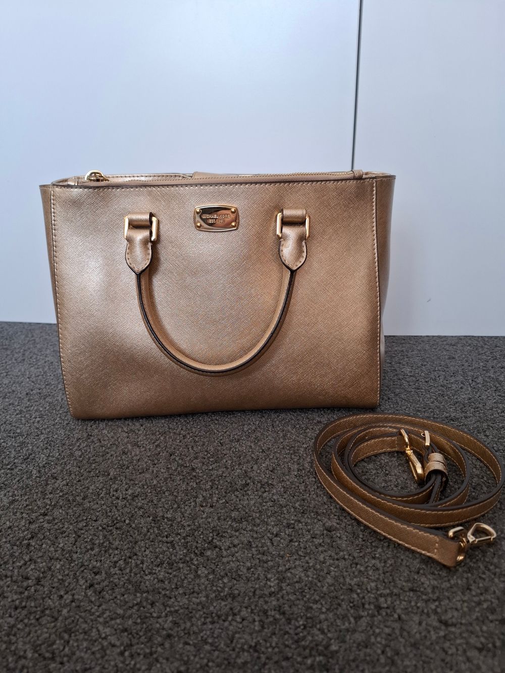 Michael Kors Kellen Medium Satchel