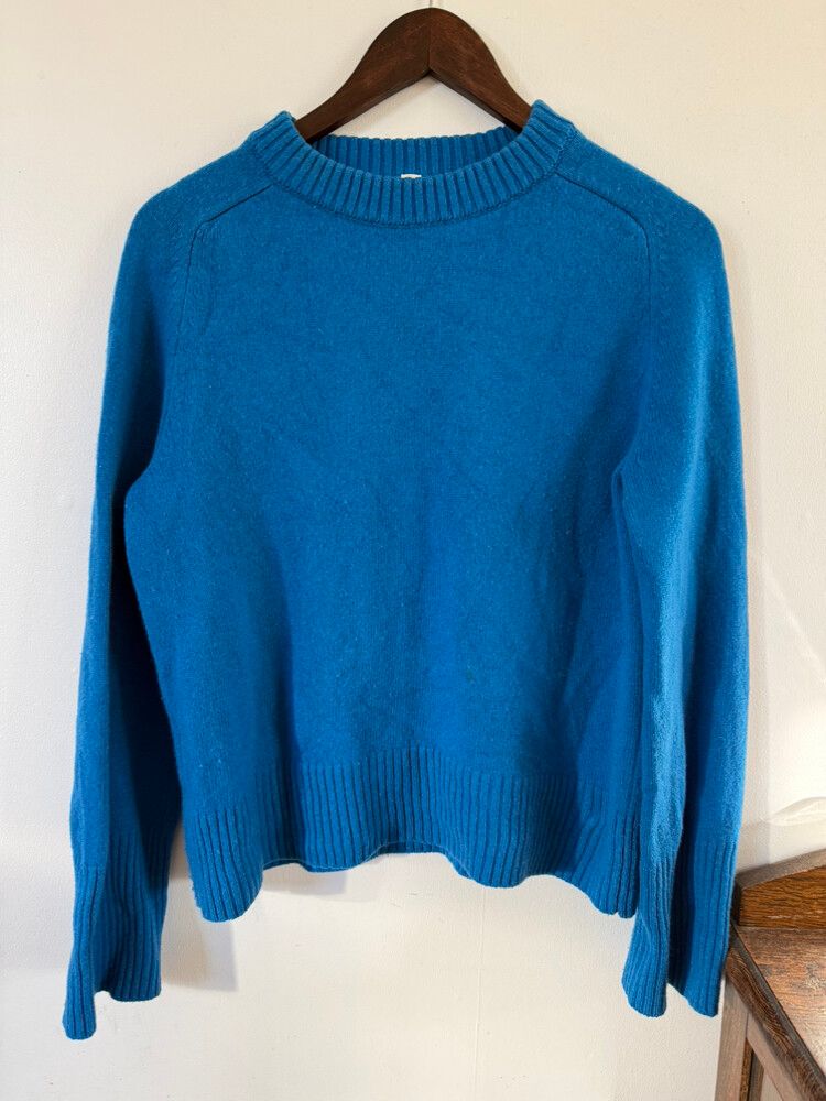COS blue jumper