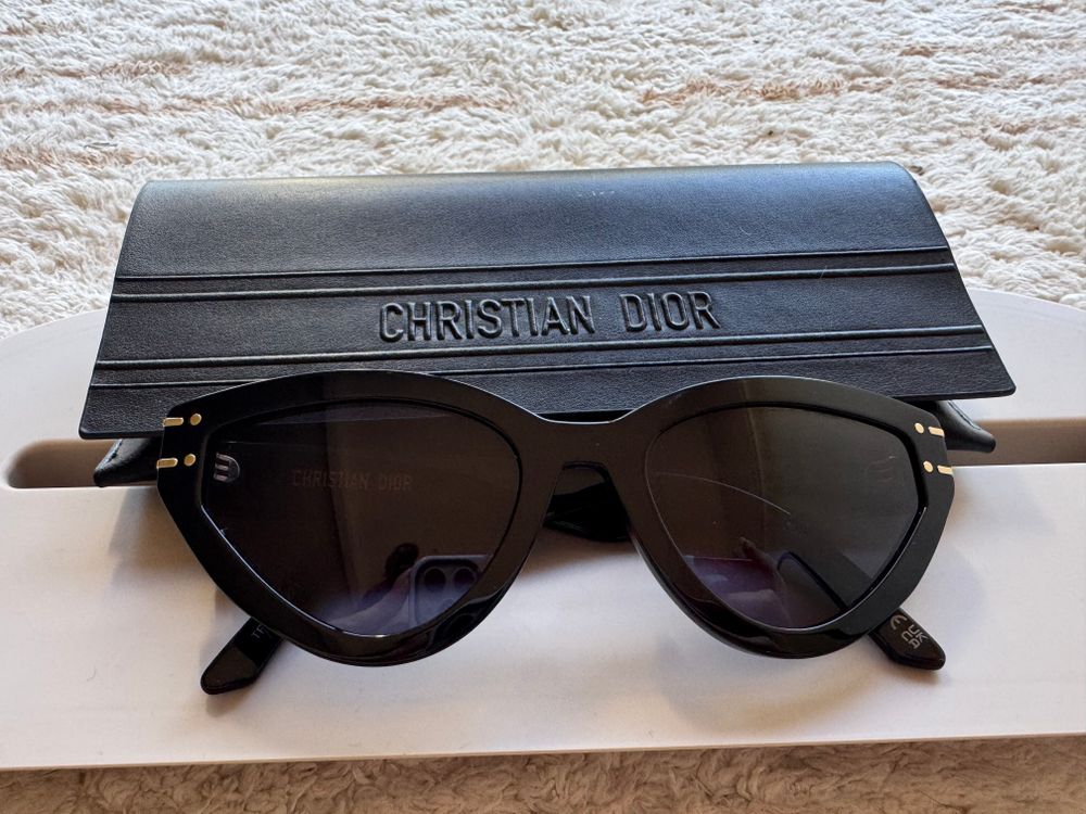 Dior Signature B2U sunglasses