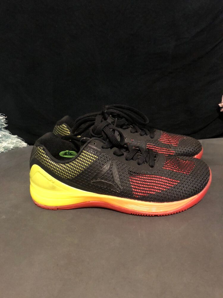 New Size 6 1/2 Reebok Shoe