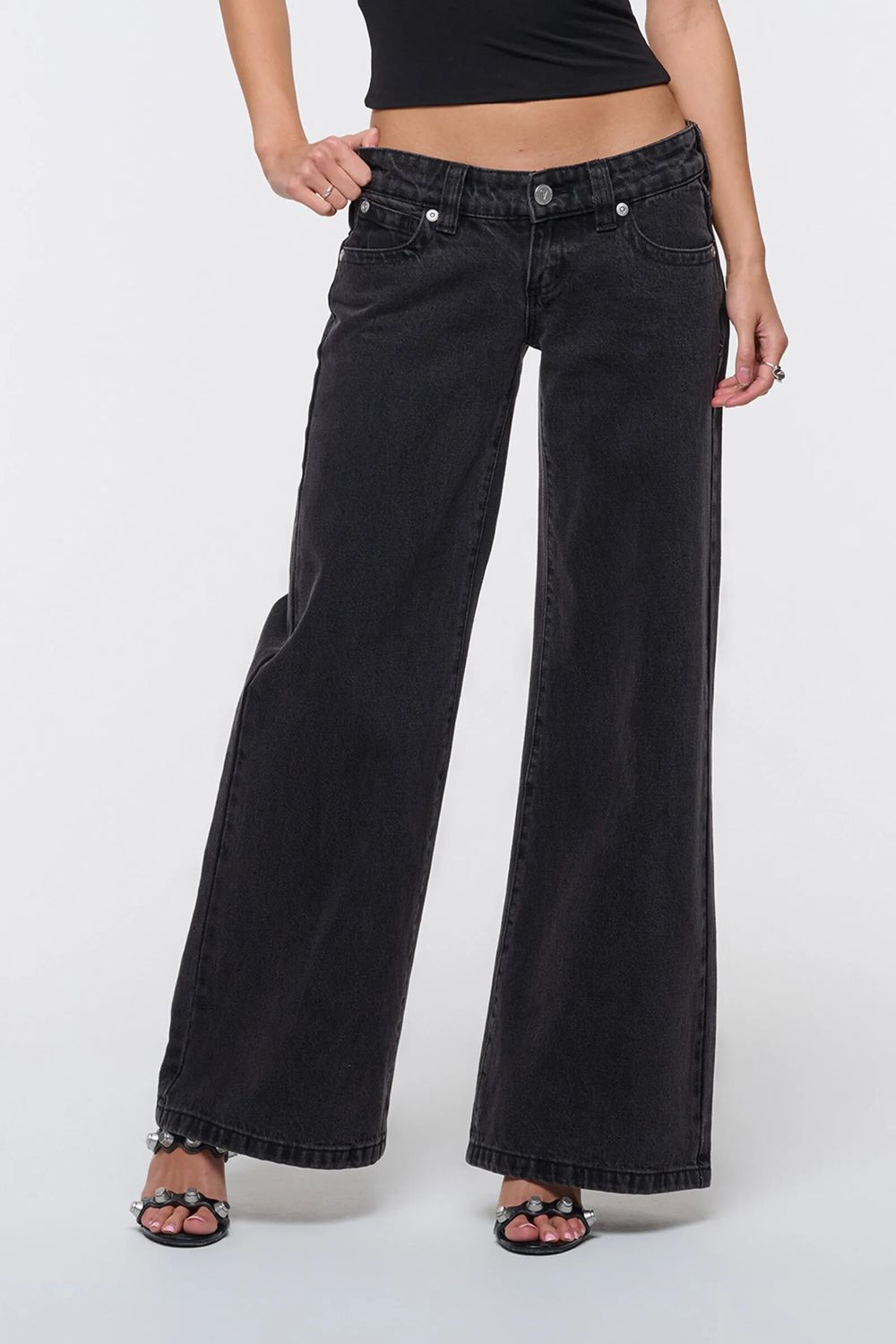 A Brand 00 super low wide jean