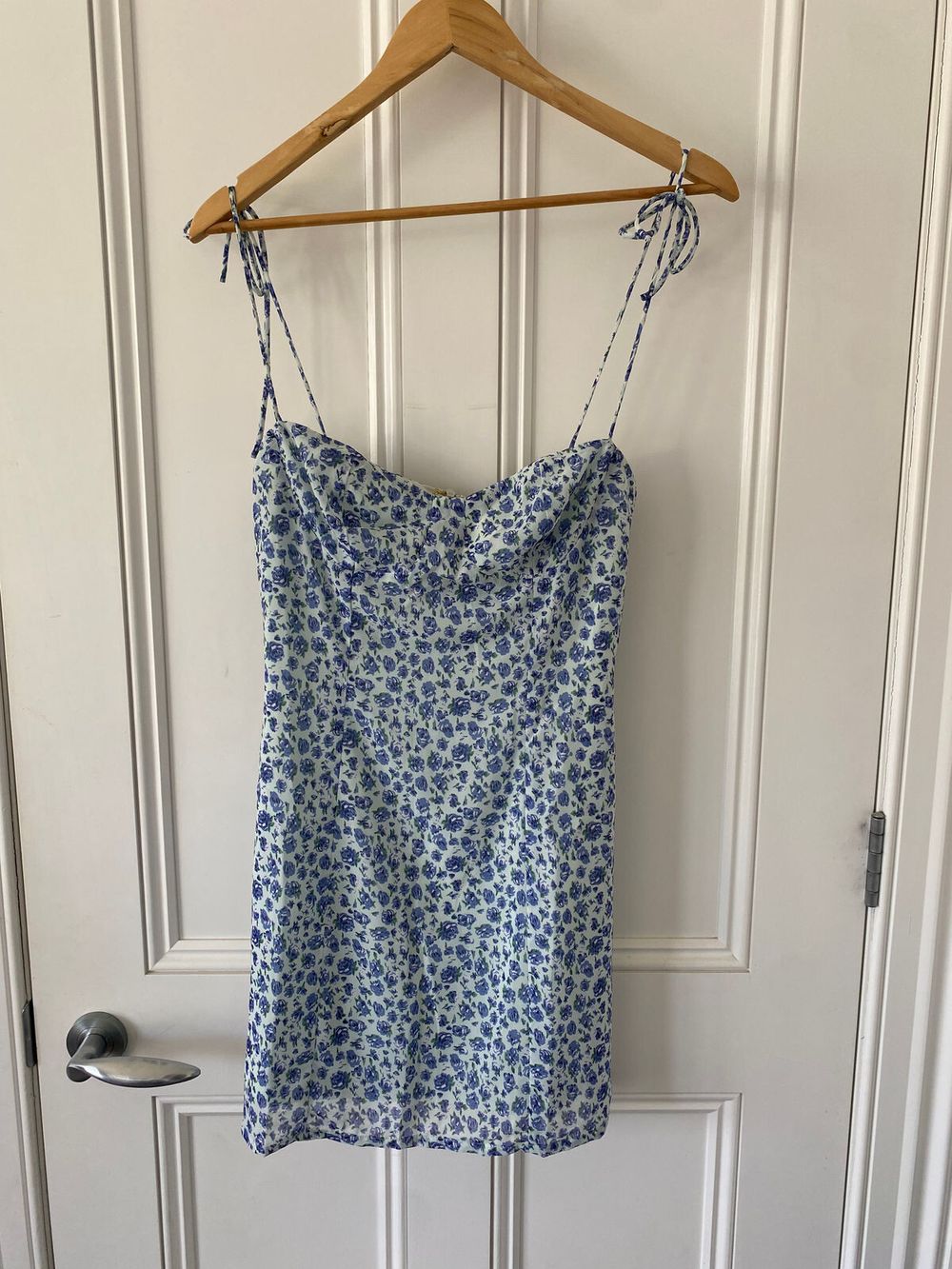 Beginning Boutique - Penny Lane Dress Blue Floral on Designer Wardrobe