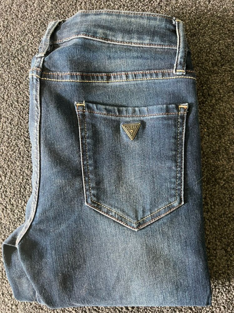 Guess Power Skinny Jeans, Never worn, tags attached