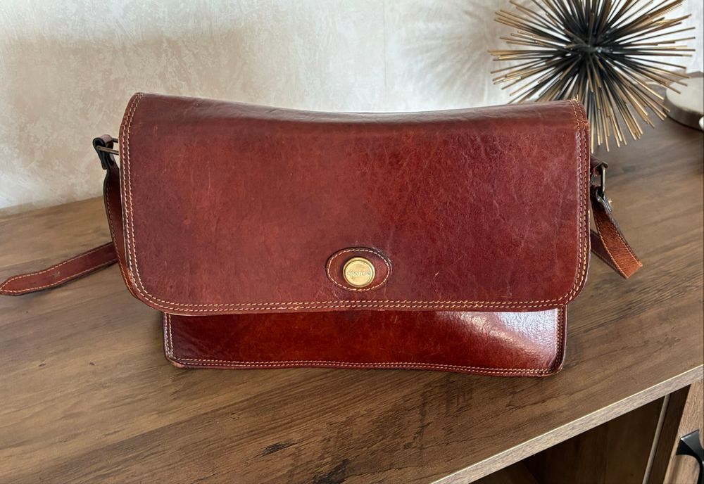 Oroton Vintage handbag