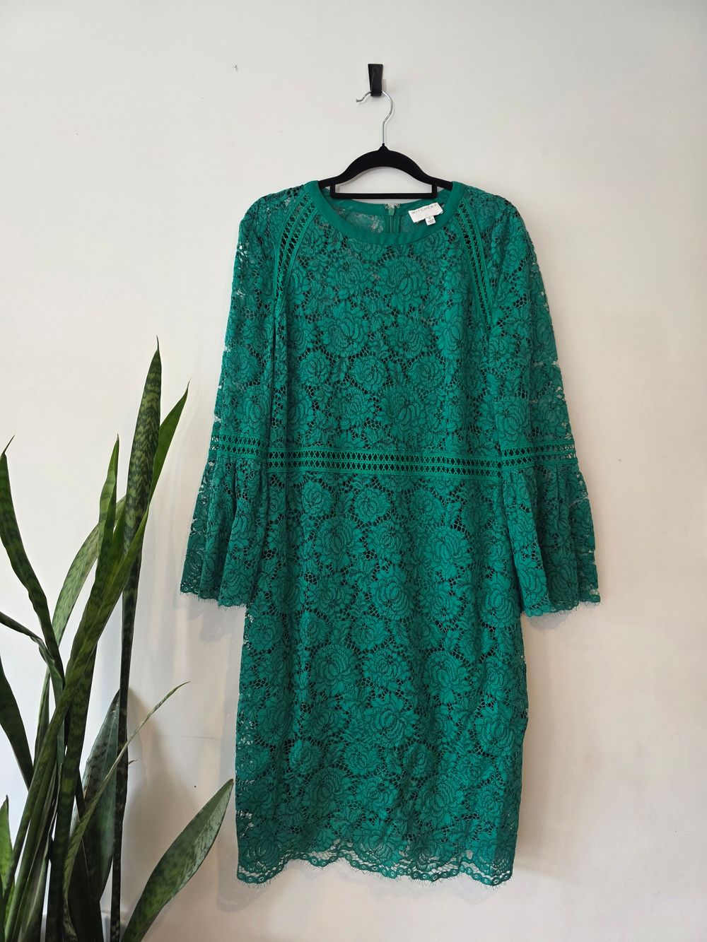 Witchery - Emerald green witchery dress on Designer Wardrobe