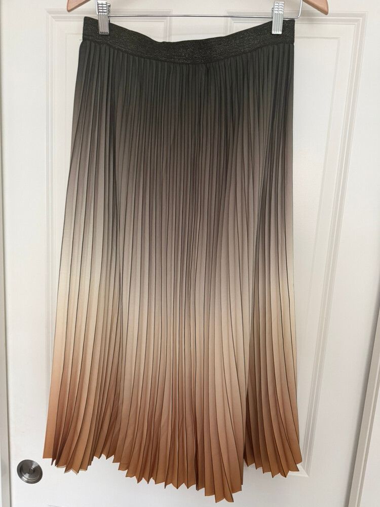 Stella & Gemma pleated skirt