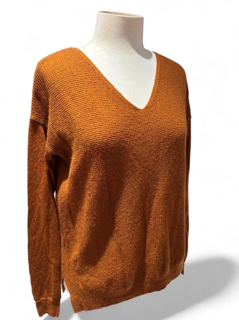 Max Merino V-Neck Sweater - Size M