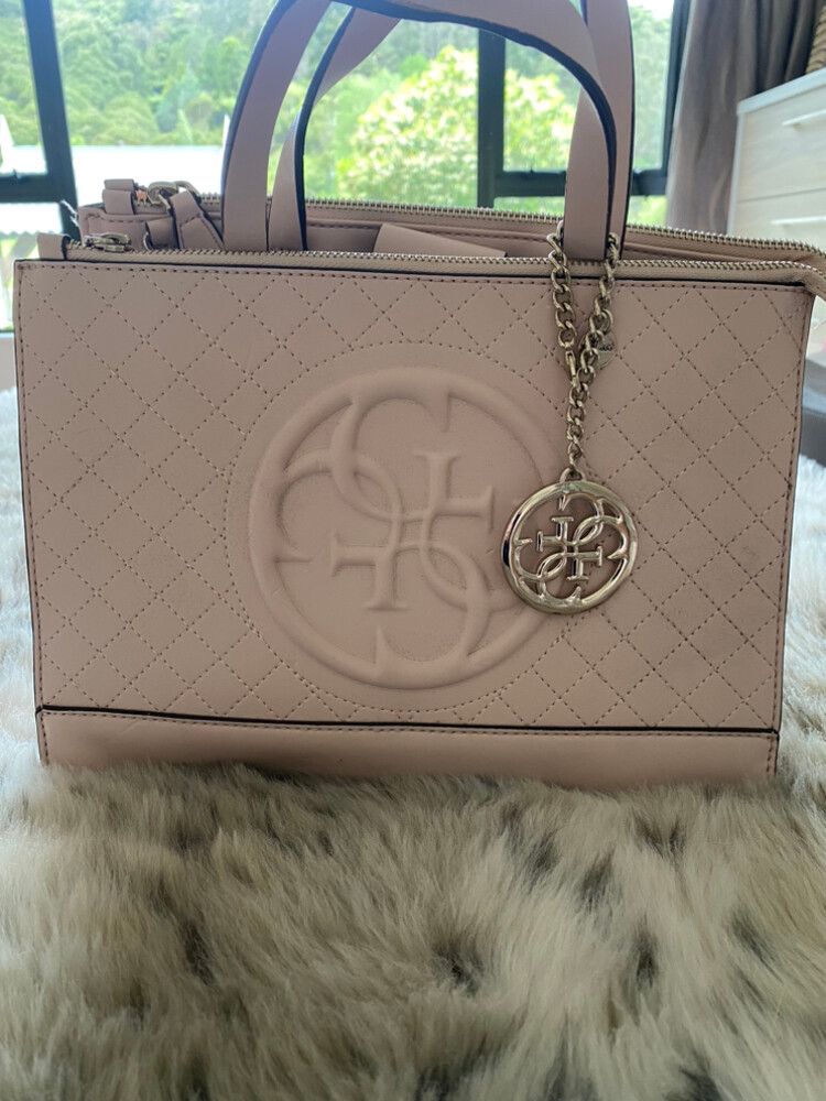 Guess Bag
