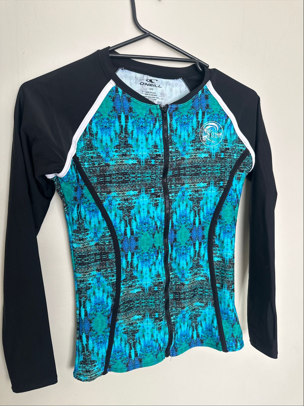 O'Neill Blue Green Patterned Top Size 10