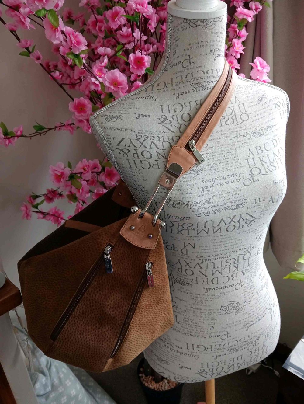 Chiarini genuine leather crossbody bag from Argentina