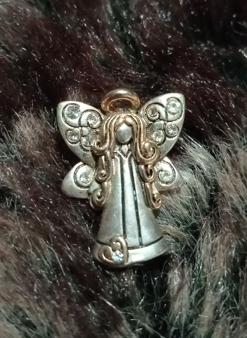 Angel pin