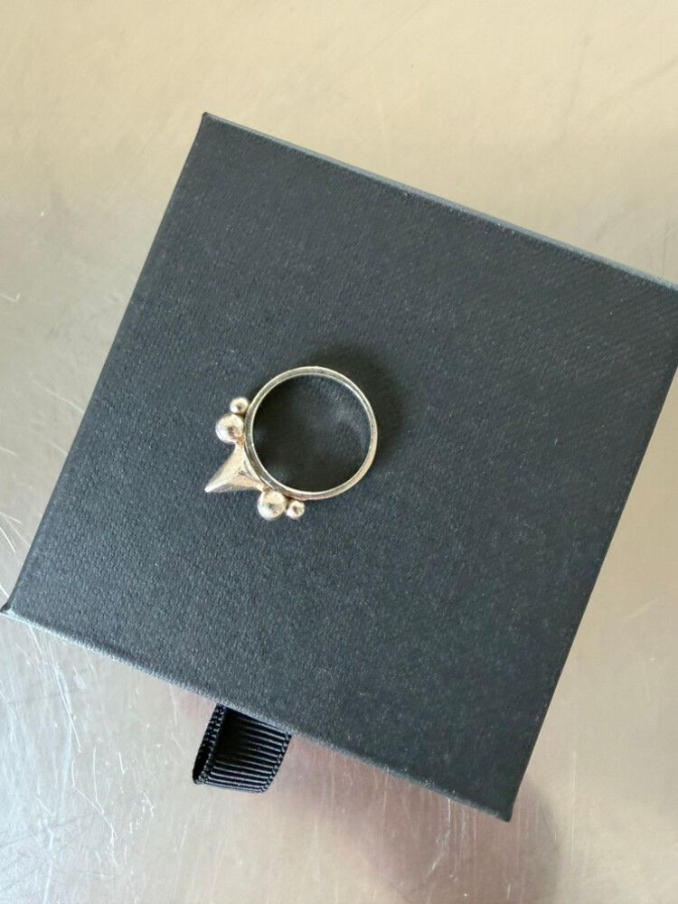 Silver Ring With Cone And Bead Details