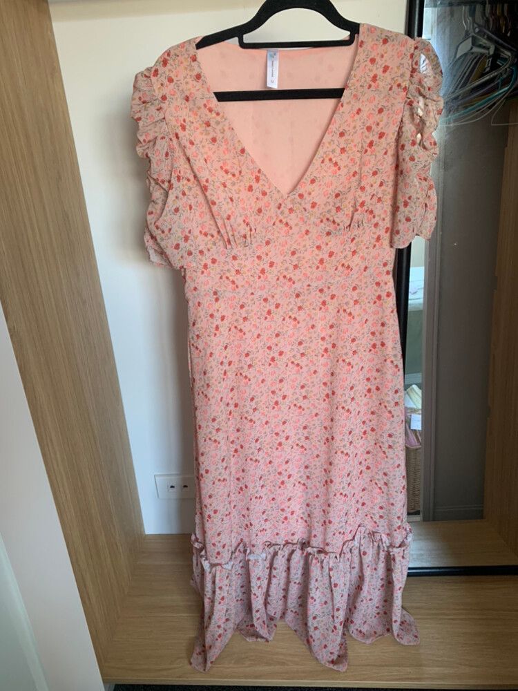 Beachsissi - Dusty Pink Maxi Dress on Designer Wardrobe