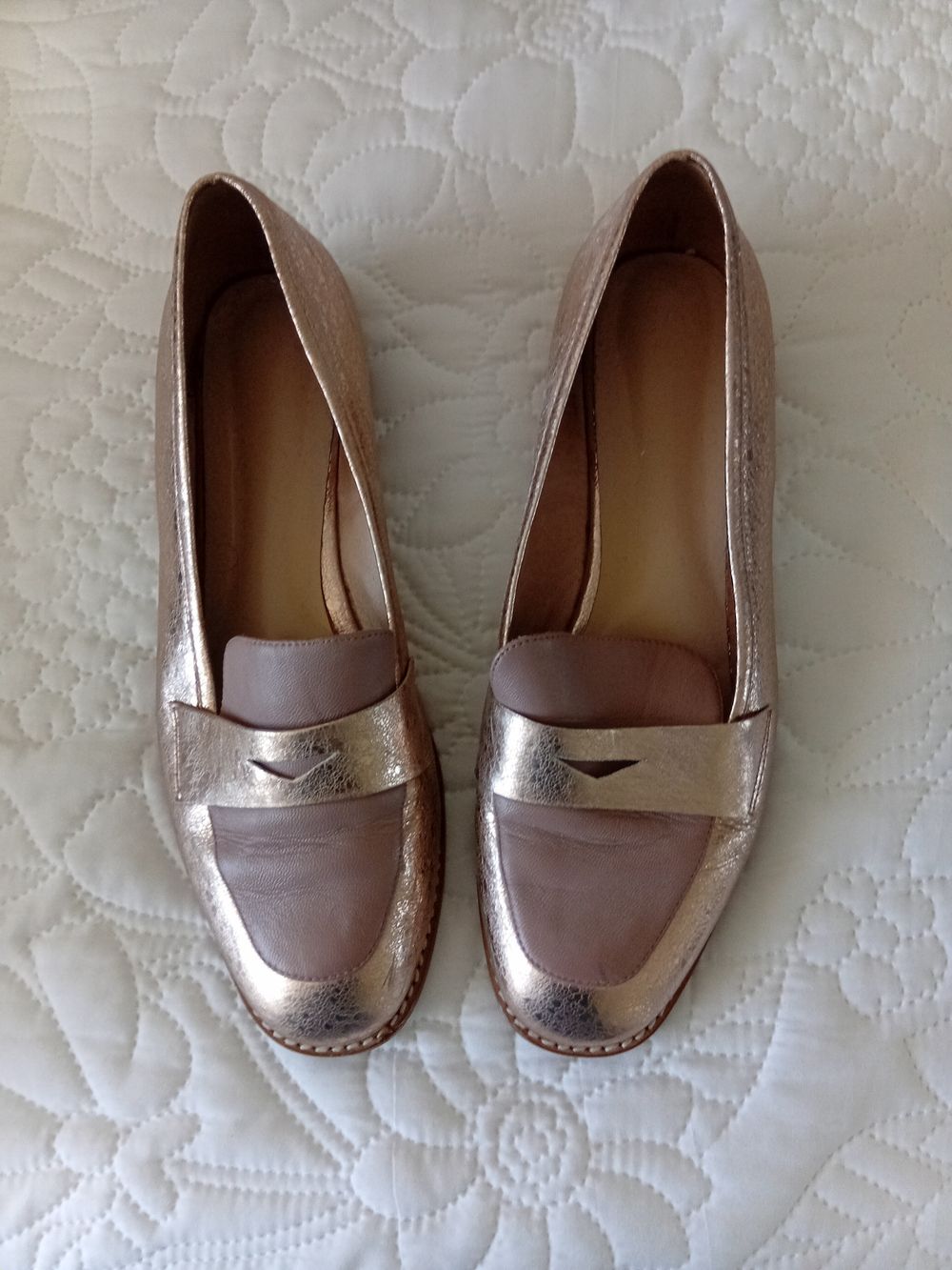 Mi Piaci Gold Loafers