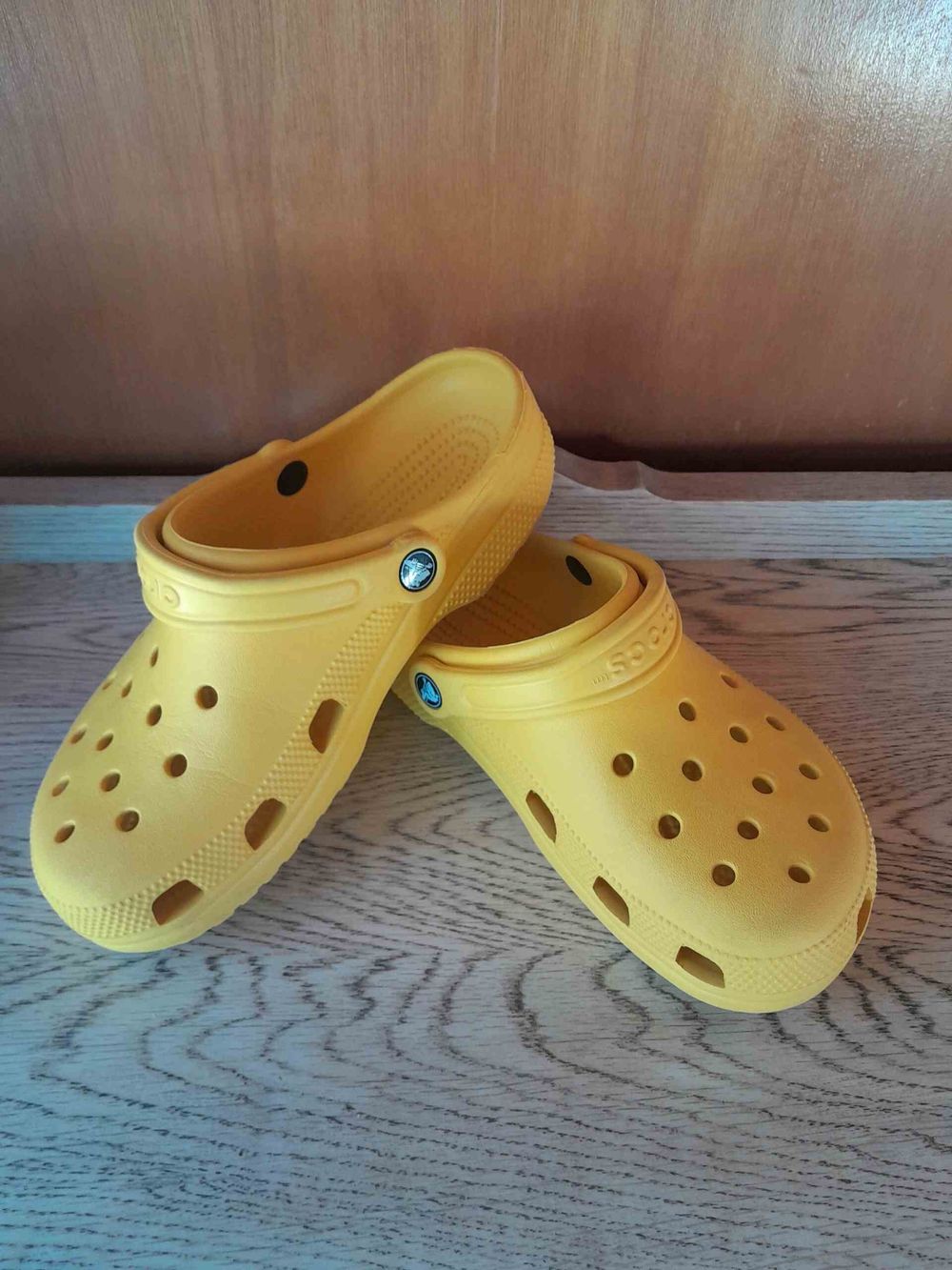 Crocs