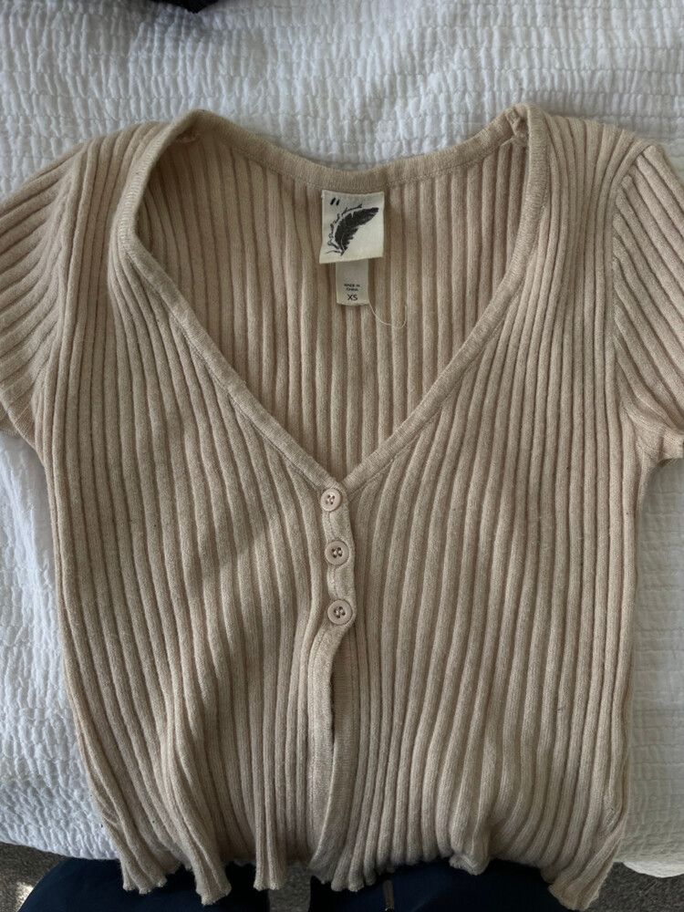 Button Top