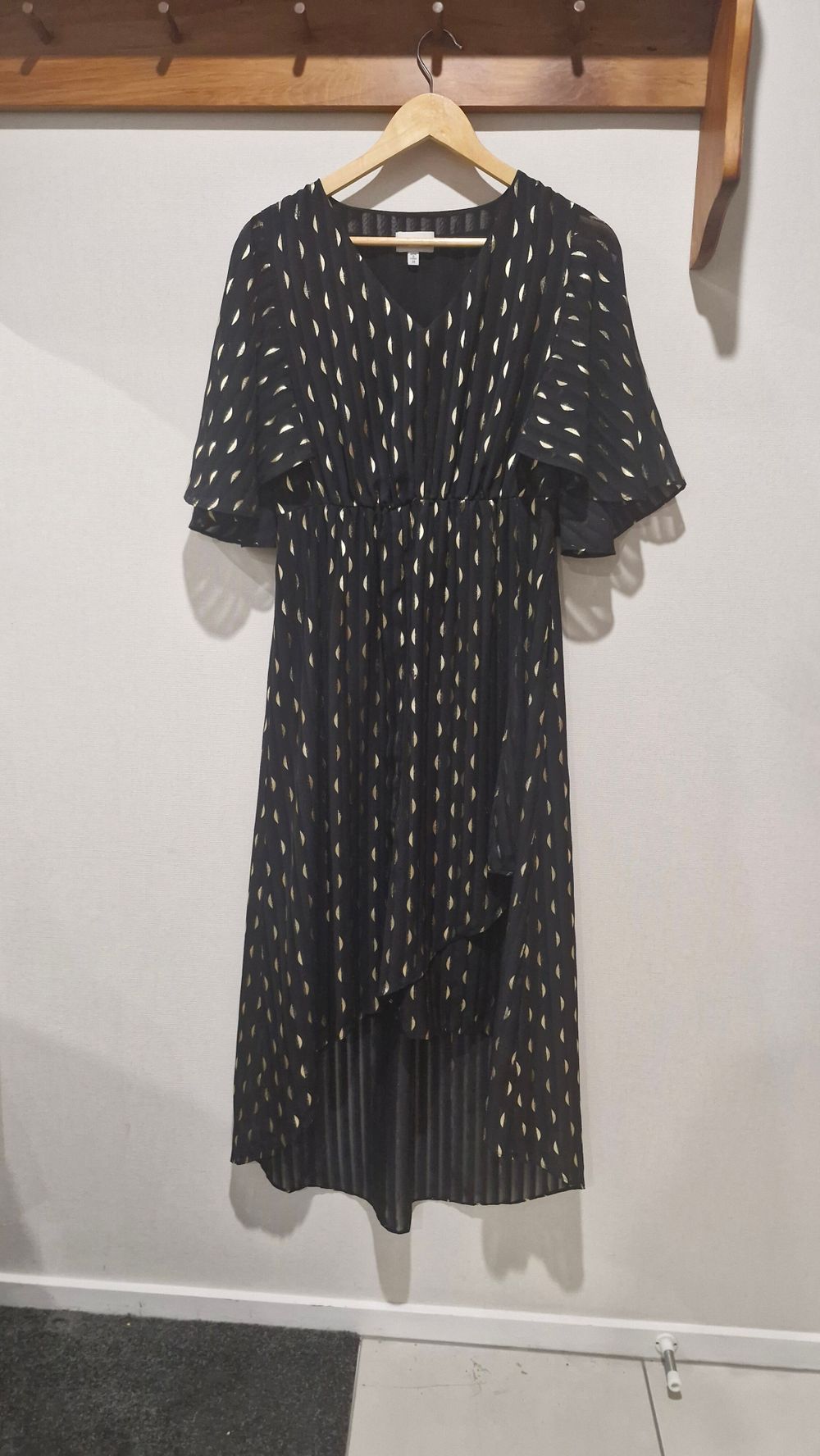 Togther - Black and Gold Dress on Designer Wardrobe