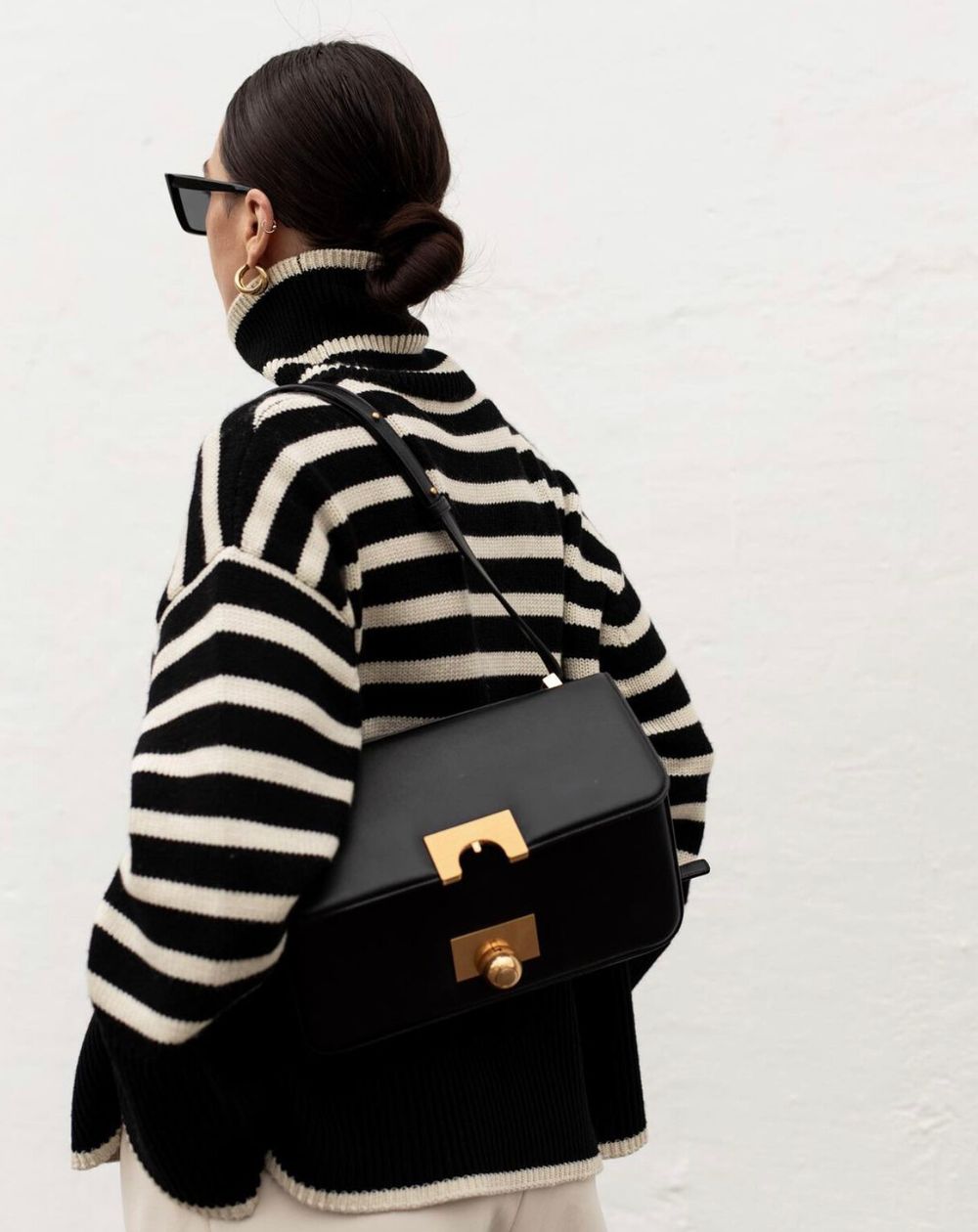 STRIPE TURTLENECK / BLACK