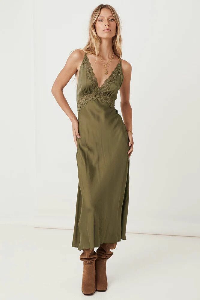 spell and the gypsy green dress Spell & The Gypsy Collective Floral Print Midi Length Dress - Green Dresses, Clothing - WSPLG24814