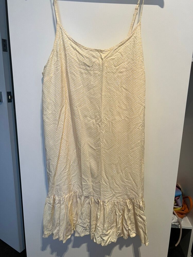 Pastel Yellow/white Sleeveless Dress