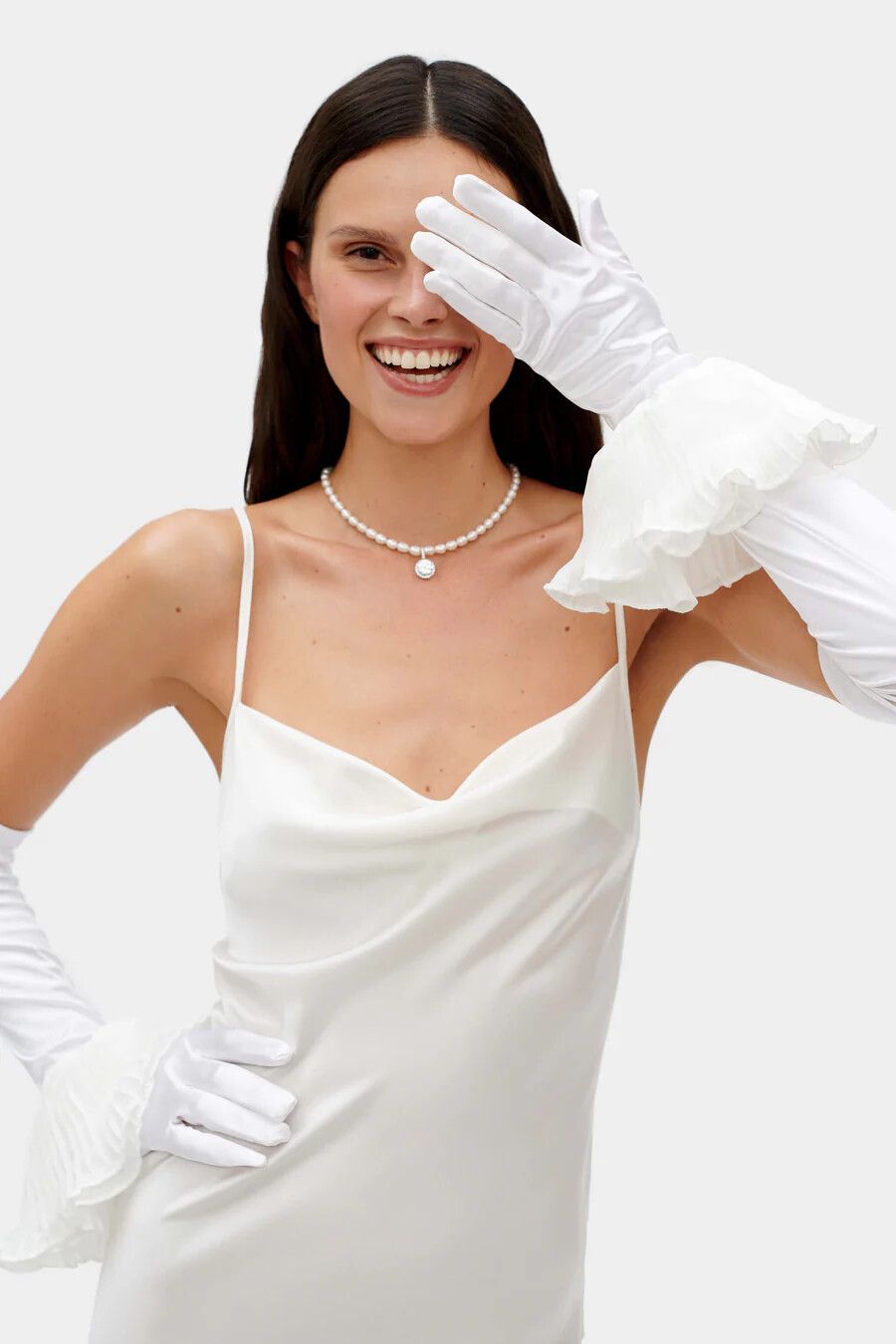 Zephyr Ruffle Gloves