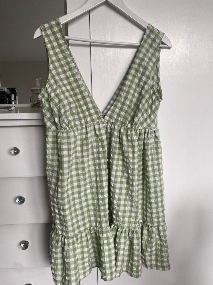 Pretty Little Thing - Sage Green Gingham PLT Dress on Designer Wardrobe Pretty Little Thing - Sage Green Gingham PLT Dress on Designer Wardrobe
