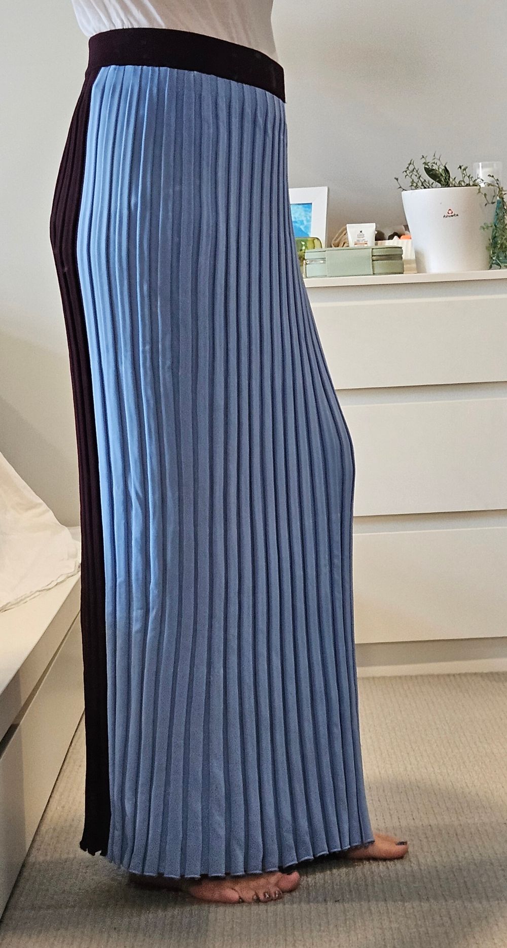 Stretch drape tube skirt