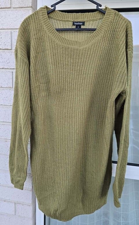 BOOHOO Chunky Knit Oversized Sweater - Size M