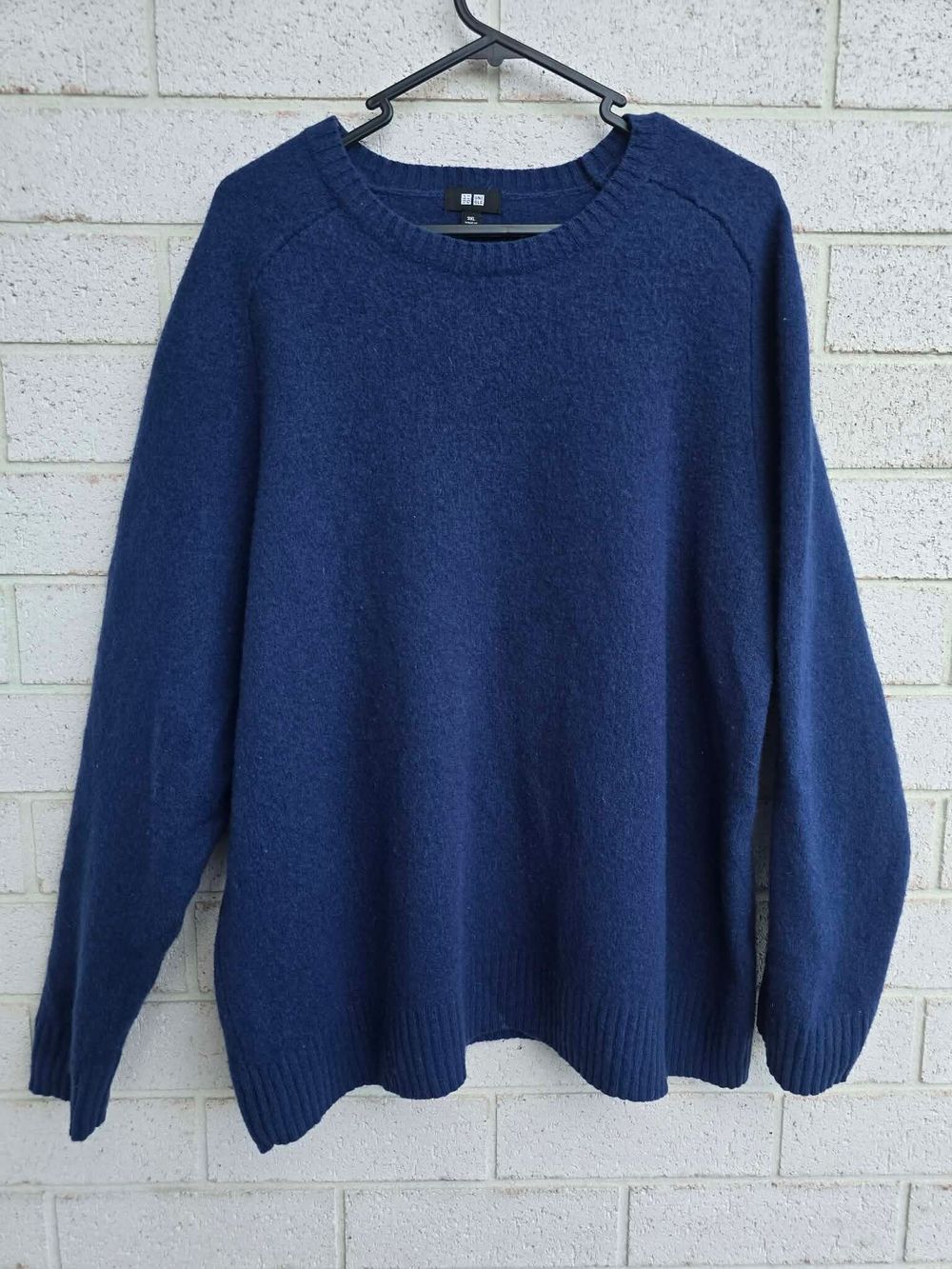 UNIQLO 100% Pure New Wool Jumper - Size L/12