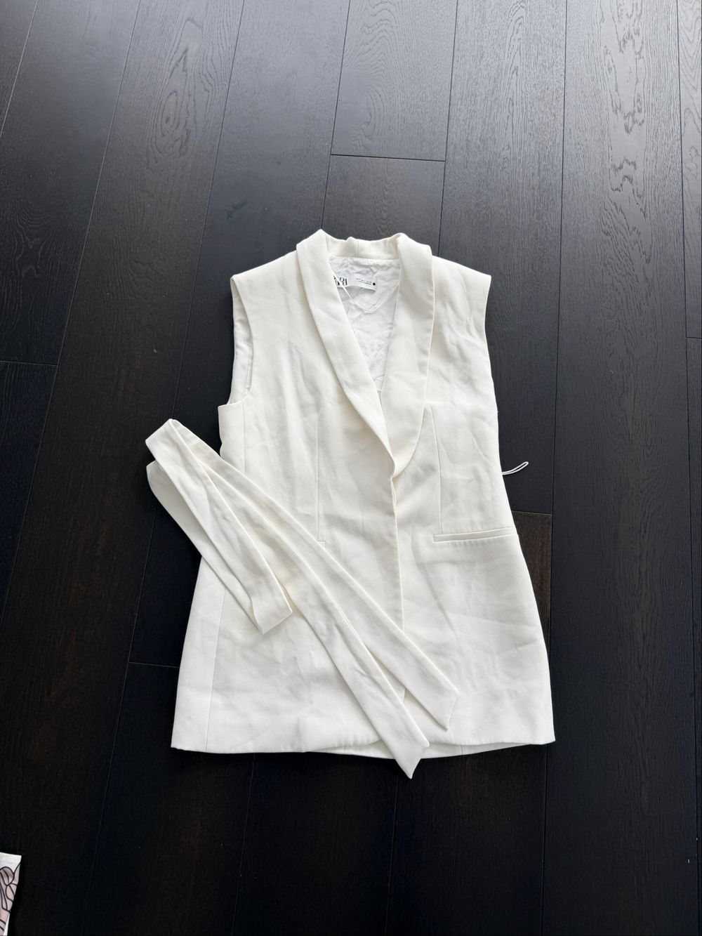 Zara White Sleeveless Blazer Vest