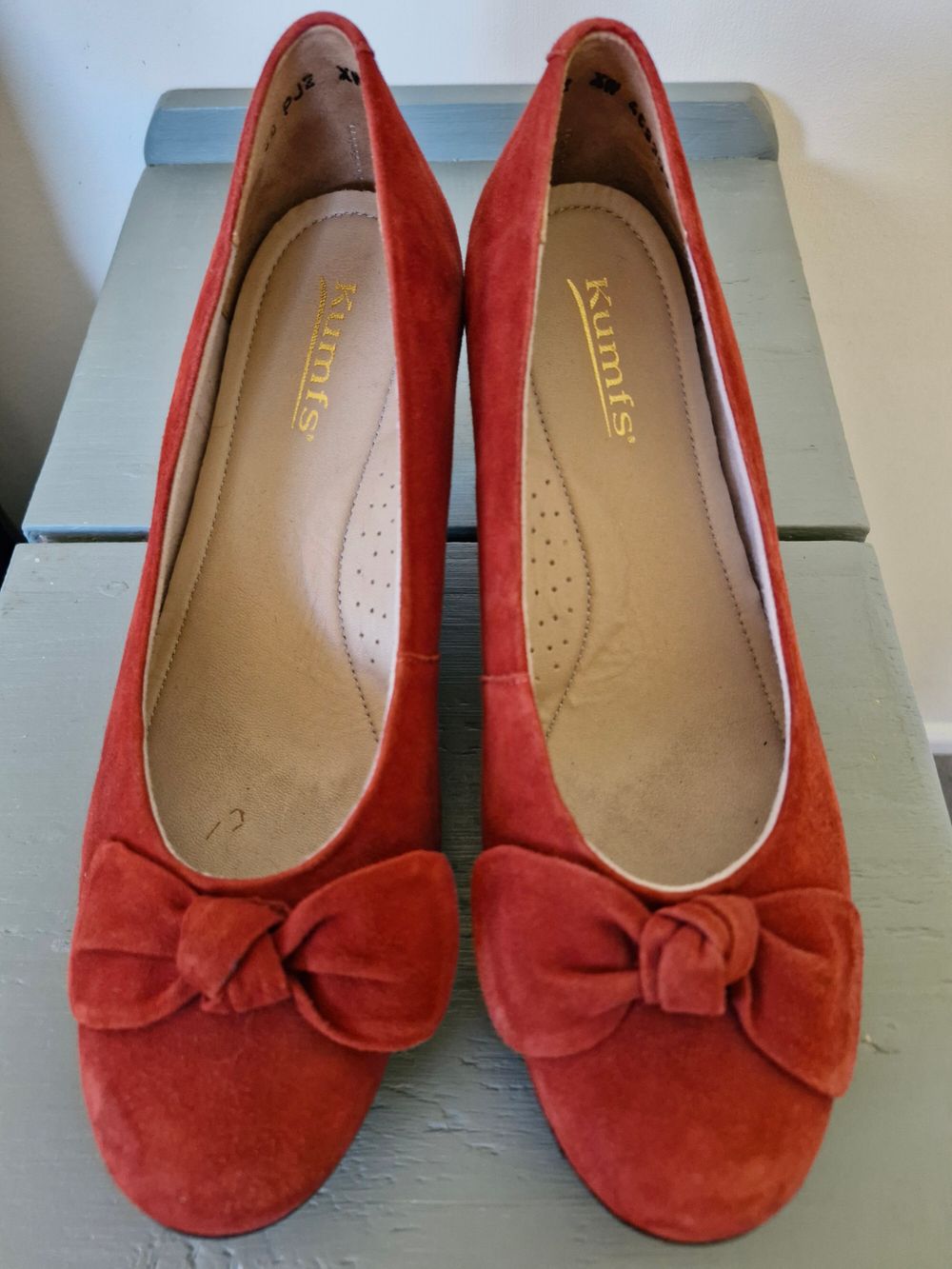 Kumfs Suede Heels