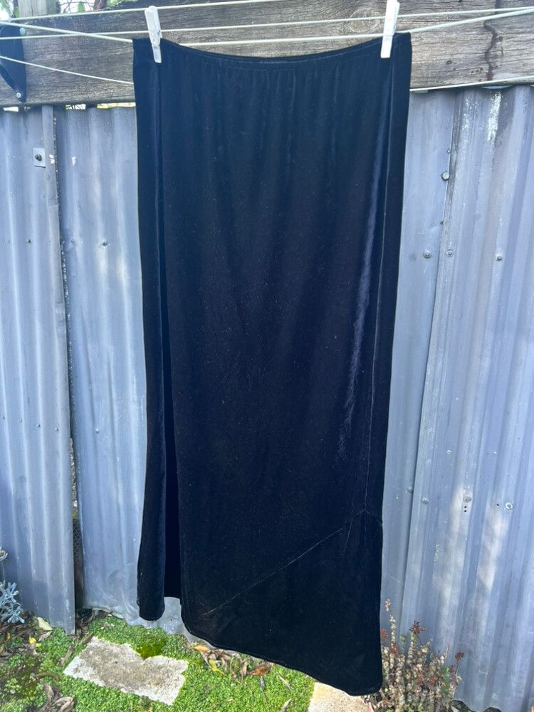 vintage 90’s velvet maxi skirt