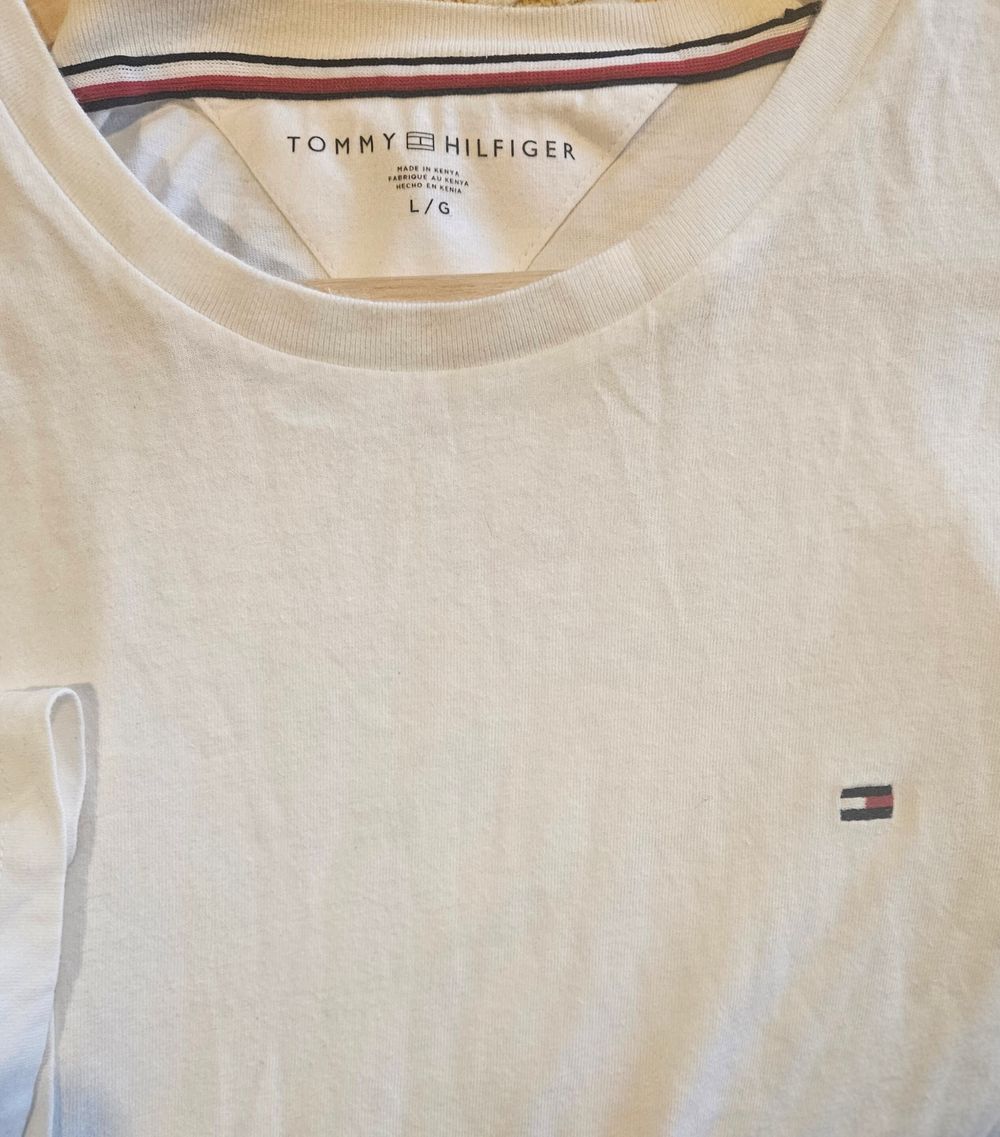 Tommy Hilfiger White T-Shirt