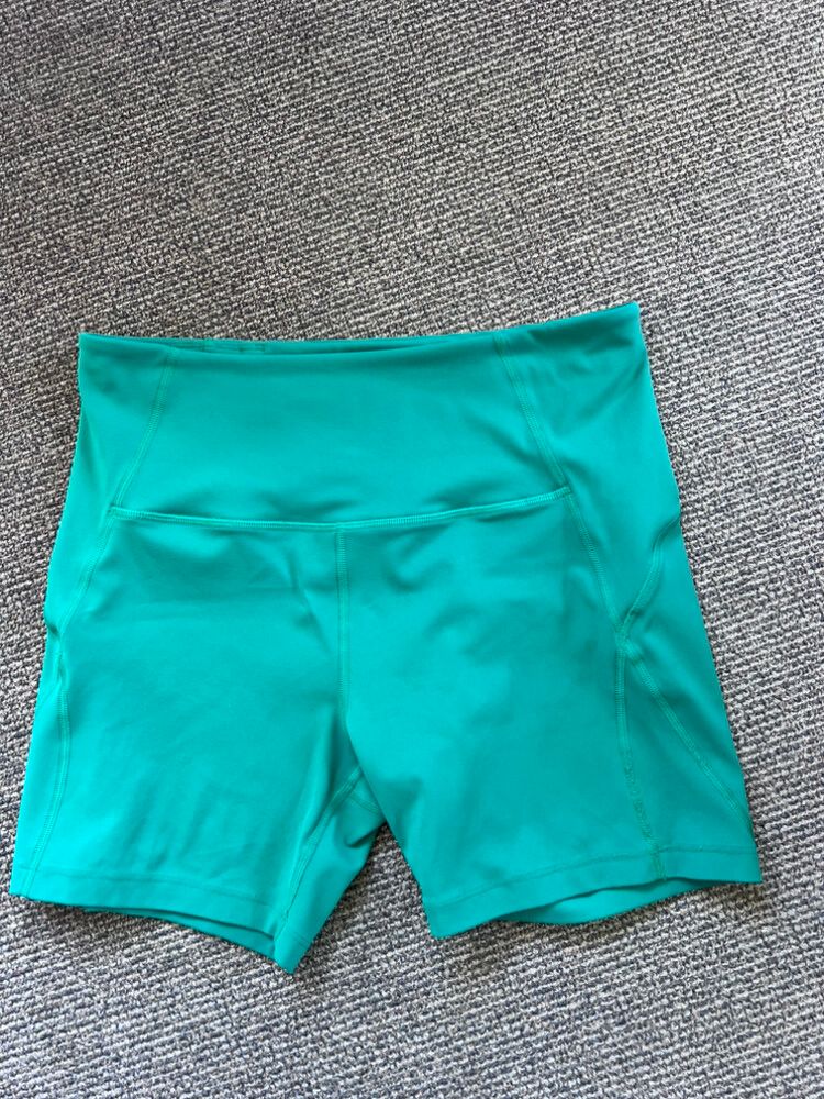 Lorna Jane Green Bike Shorts Size M