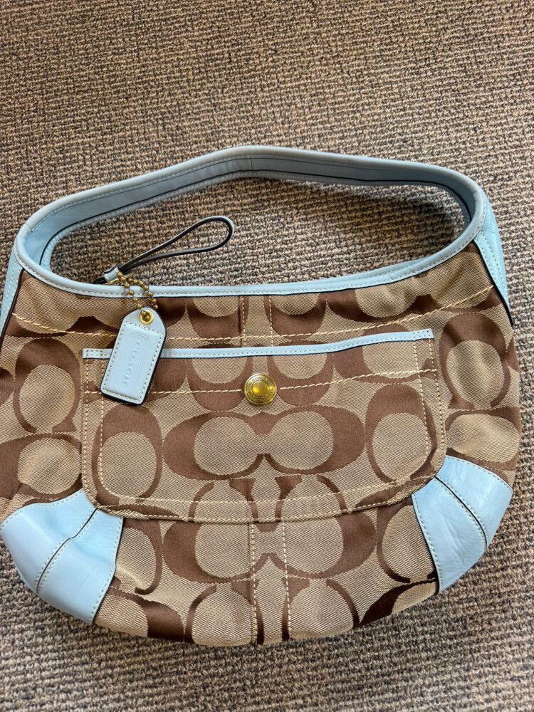2007 COACH HOBO ERGO BAG IN BEAUTIFUL BABY BLUE