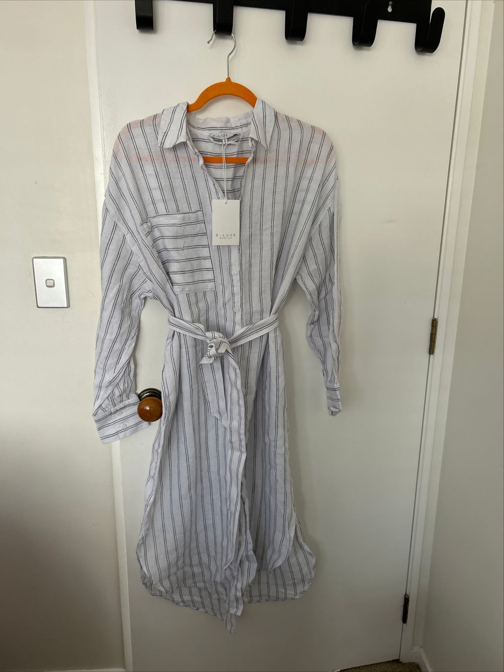 Decjuba - Decjuba D.Luxe Patch Linen Midi Dress size small on Designer  Wardrobe
