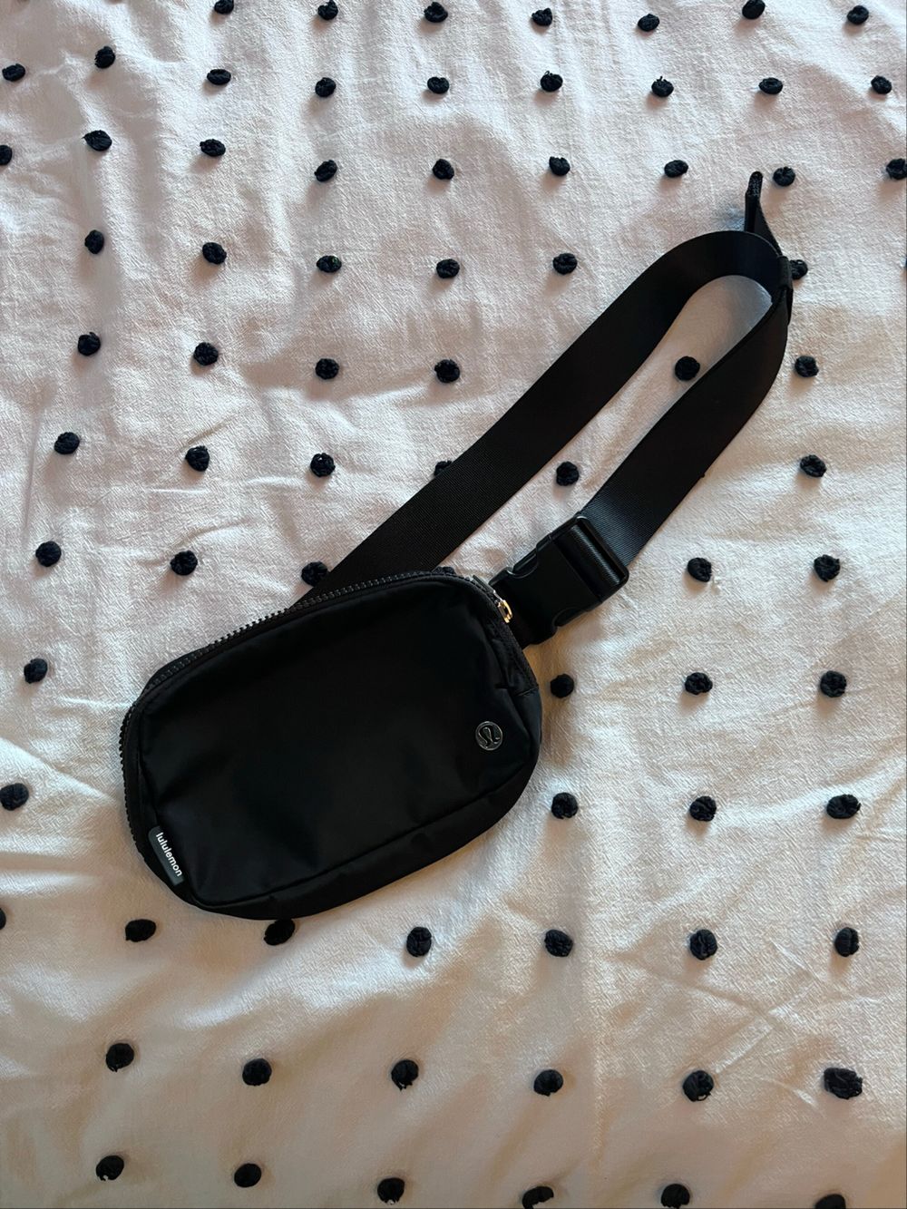 Lululemon Black Everywhere Belt Bag 1L